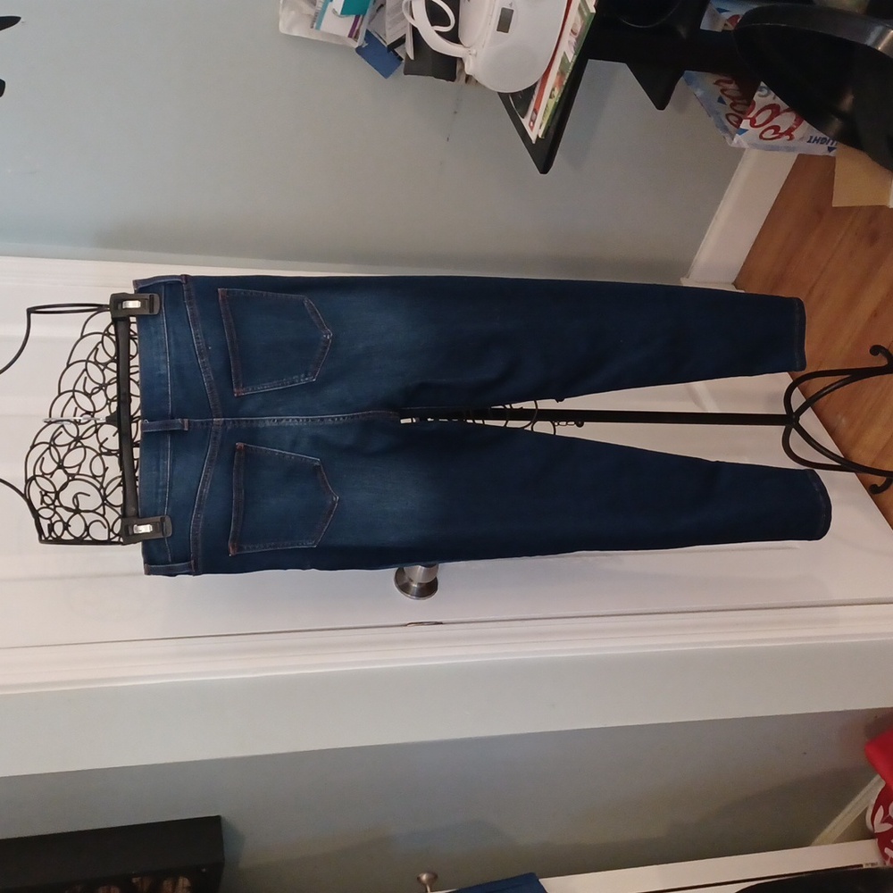 Young Girls jeans barley worn size 9/29 - Picture 2 of 2
